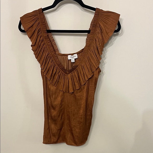 Evereve Ruffled V-Neck Brown Blouse - Picture 5 of 9